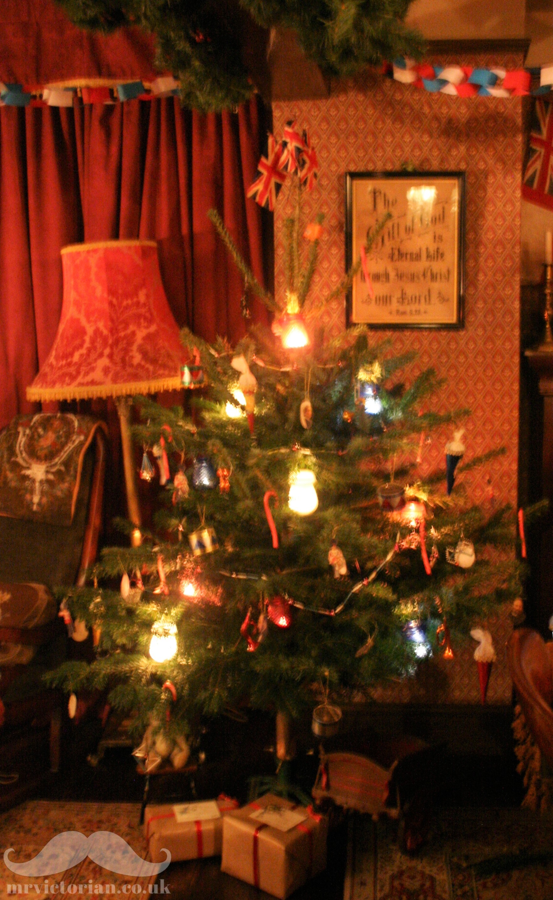 Victorian Christmas tree fairy illumination lamps