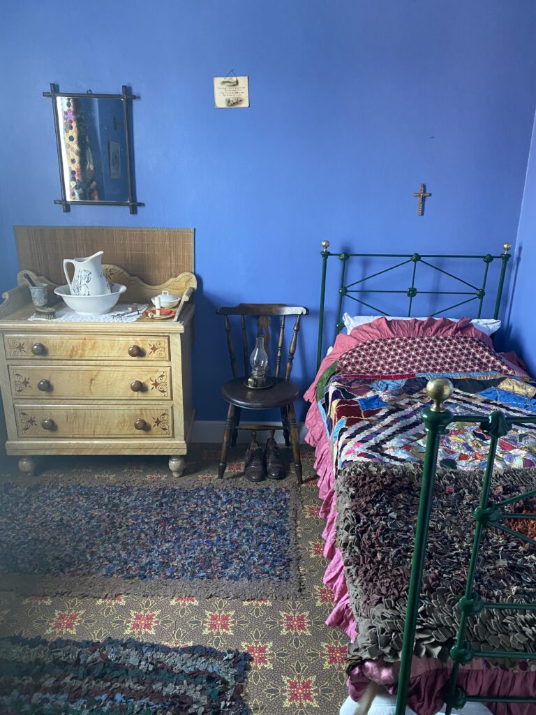 Dating antiques my small Victorian bedroom showing rag gugs and patchwork quilts